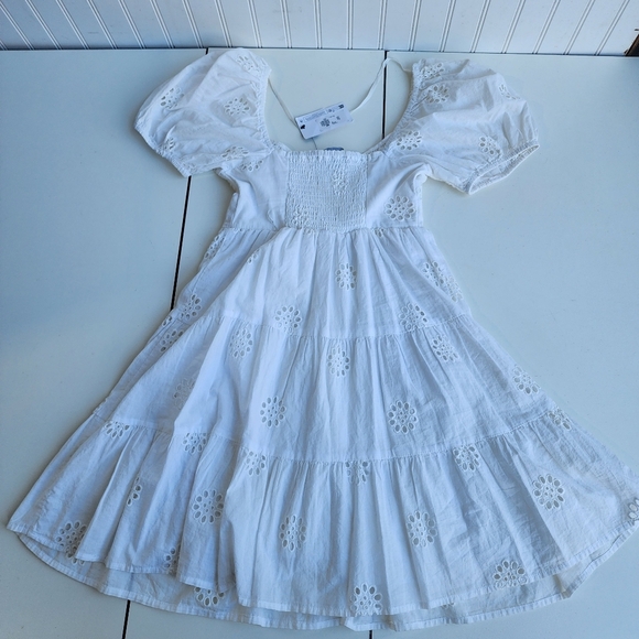NWT Primark Women’s White Eyelet Knee Length Dress With Puff Sleeves Cotton Sz 0 - Picture 4 of 14